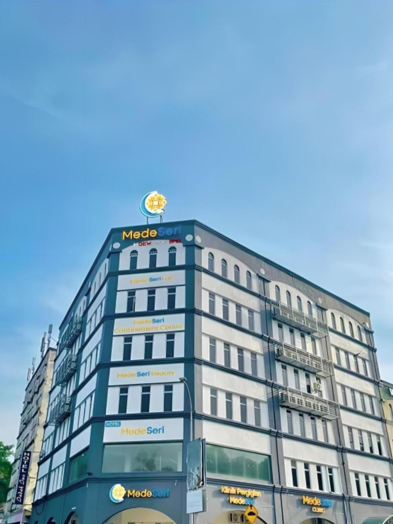 Hotel Medeseri 3*